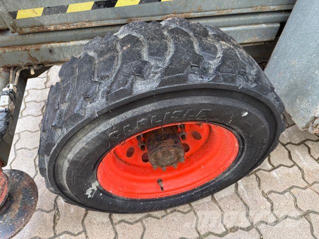 SkyJack SJ9250RT 4x4 / 17.2 Meter / 2015 BJ Scheren-Arbeitsbühnen