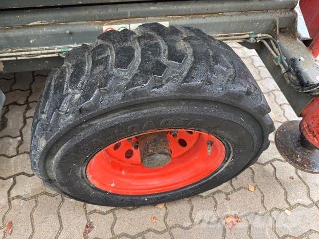 SkyJack SJ9250RT 4x4 / 17.2 Meter / 2015 BJ Scheren-Arbeitsbühnen