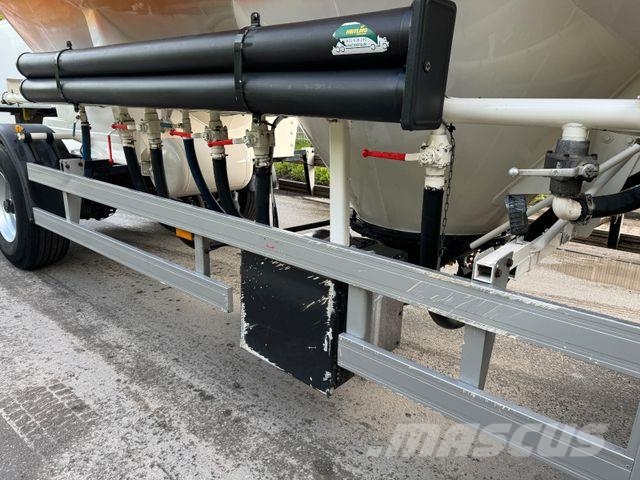 Spitzer SAP 1833/3M Futtersilo 3-Kammern Otros camiones