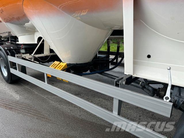 Spitzer SAP 1833/3M Futtersilo 3-Kammern Otros camiones