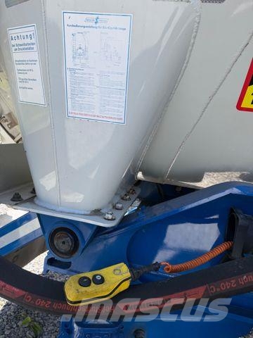 Spitzer SILO 60 CUBIC WIE NEU!!! Semi remorque citerne