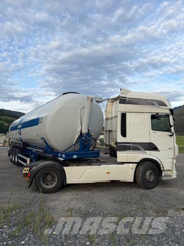 Spitzer SILO 60 CUBIC WIE NEU!!! Semi remorque citerne