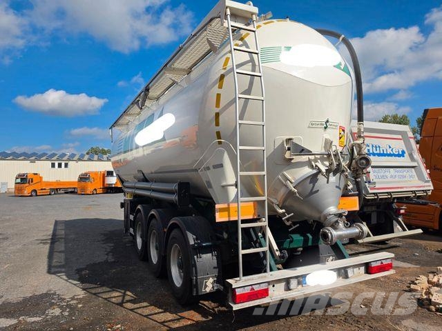 Spitzer SK 2745 Polprikolice cisterne