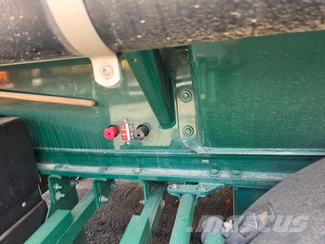 Spitzer SK 2745 Polprikolice cisterne