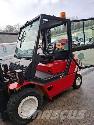 Steinbock SH 40 mit StVZO Diesel 4 T Hubk. ORG 2156 StdTop شاحنات الديزل