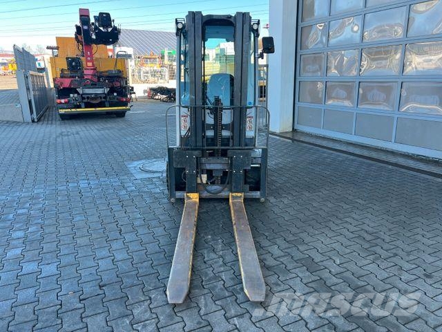 Still RX60-30L/600 / 2026 / Hubhöhe 4.6m / SS / Waage شاحنات ذات رافعات شوكية تعمل بالكهرباء
