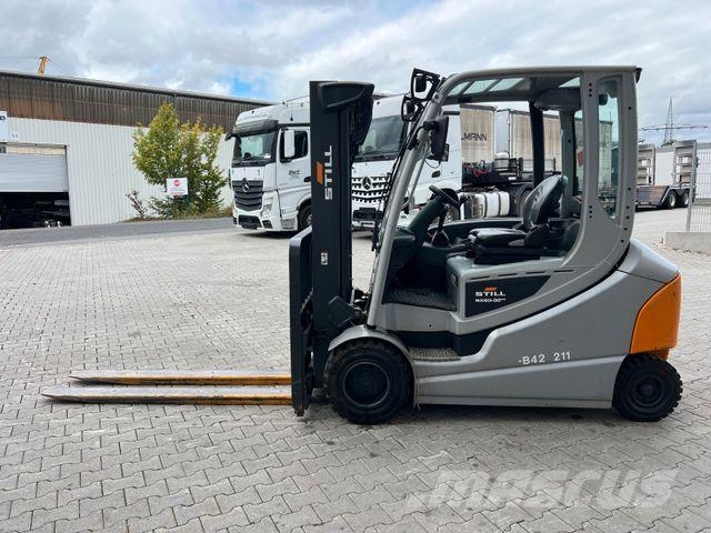 Still RX60-30L/600 / 2021 / Hubhöhe 4.6m / SS / Waage Electric forklifts