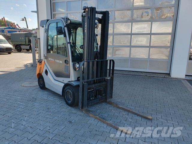 Still RX70-35 / Triplex: 4.80m / nur 2.876h! / Klima Diesel forklifts