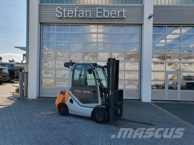 Still RX70-35 / Triplex: 4.80m / nur 2.876h! / Klima Diesel forklifts
