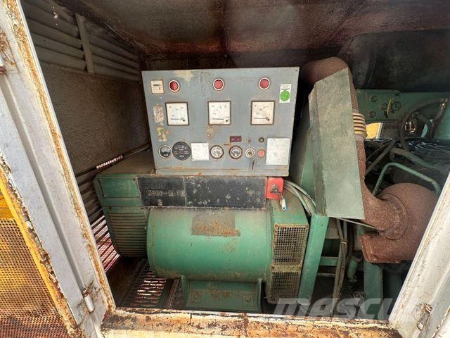 STROMAGGREGAT GSCE 350 KVA 280 KW Diesel Generatoren