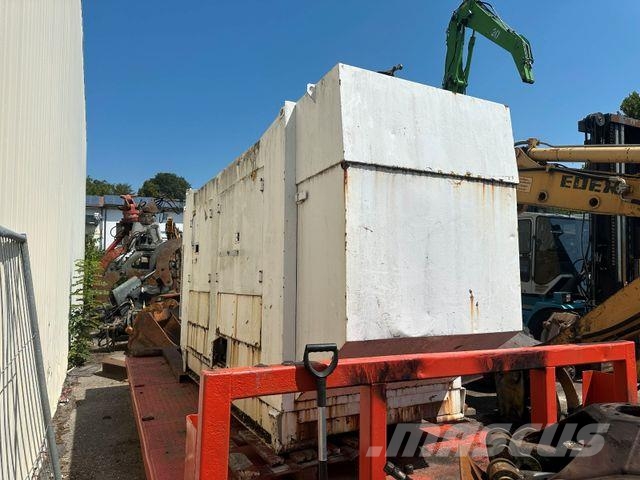 STROMAGGREGAT GSCE 350 KVA 280 KW Diesel Generatoren