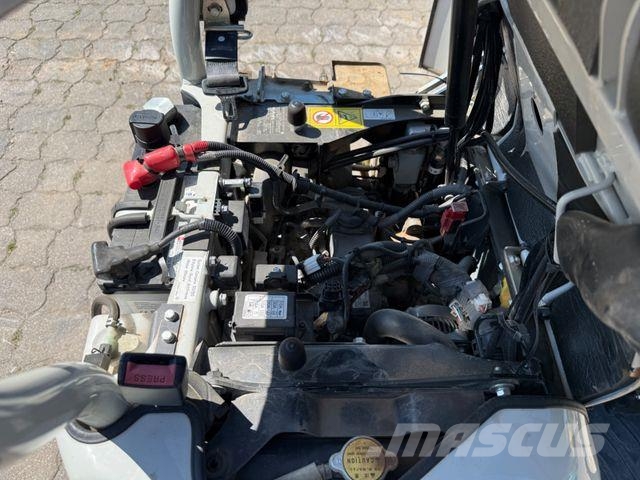 Takeuchi TB 210 R, Bj. 22, 550 BH, SW MS01, TL, GL Mini bagri <7t