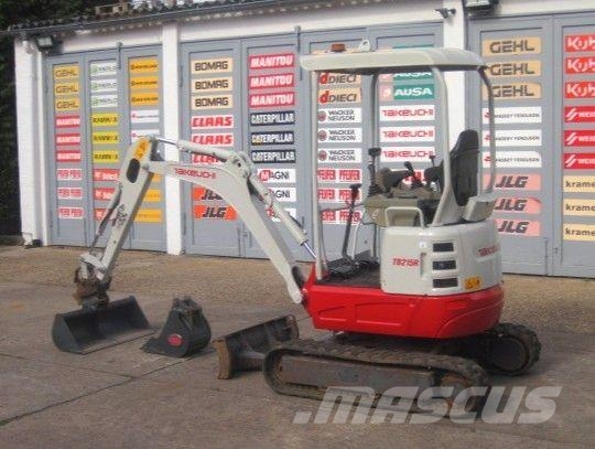 Takeuchi TB 215 R * 2x Löffel * vgl. 216 Minibagger < 7t