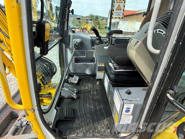 Takeuchi TB 228 mit Powertilt Minigraafmachines < 7t