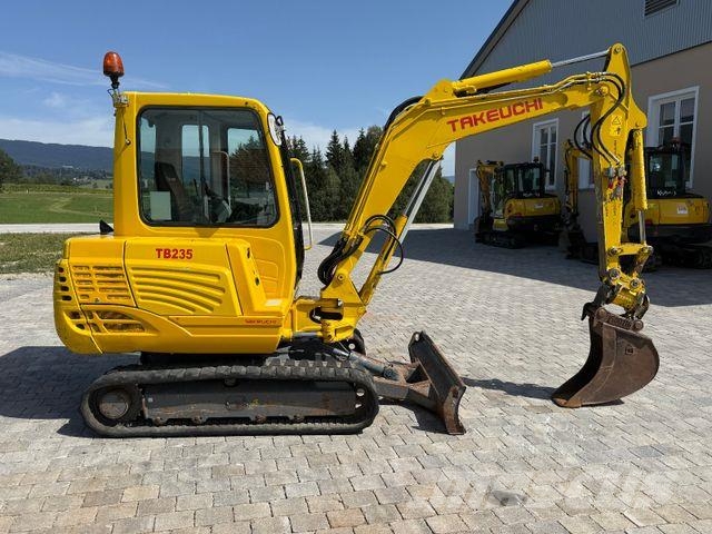 Takeuchi TB 235 Minigraafmachines < 7t