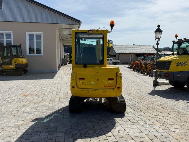Takeuchi TB 235 Minigraafmachines < 7t