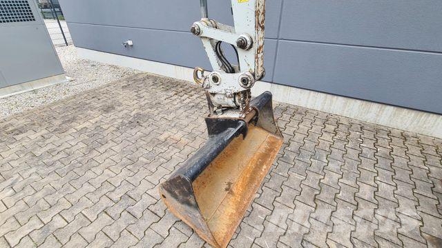 Takeuchi TB 250 - Powertilt Miniescavadeiras < 7t (Mini escavadeiras)