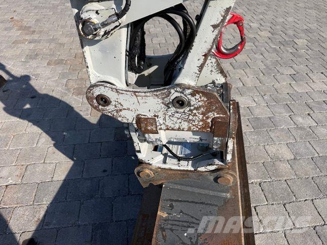 Takeuchi TB260 mit Powertilt حفارات صغيرة أقل من 7 طن (حفارات صغيرة)
