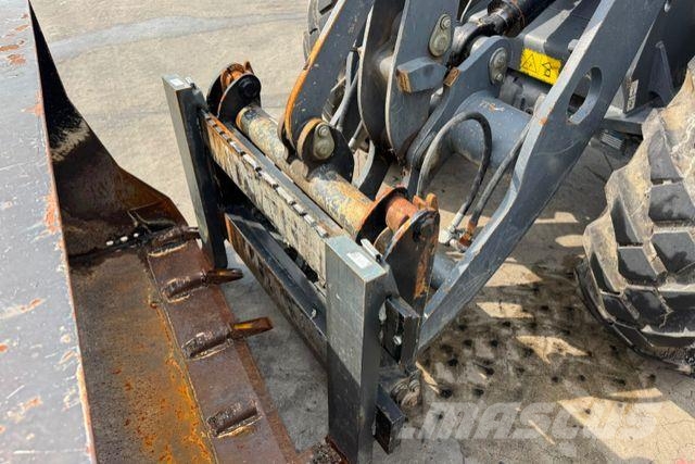 Terex TL100 Schaufel & Gabeln Otros