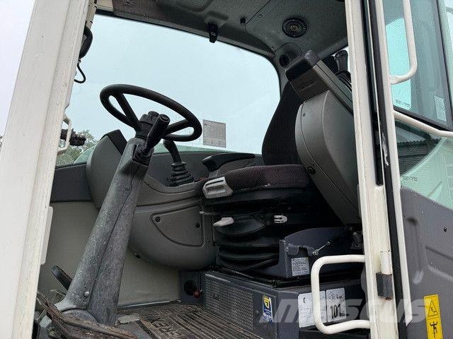 Terex TW 110, Schild, Pratzen, S.W.S, Knickausleger Excavadoras de ruedas