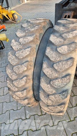 Terex TW 85, Schaeff 905M, 19.900€ netto Hjulgravere