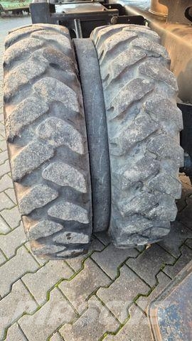 Terex TW 85, Schaeff 905M, 19.900€ netto Hjulgravere