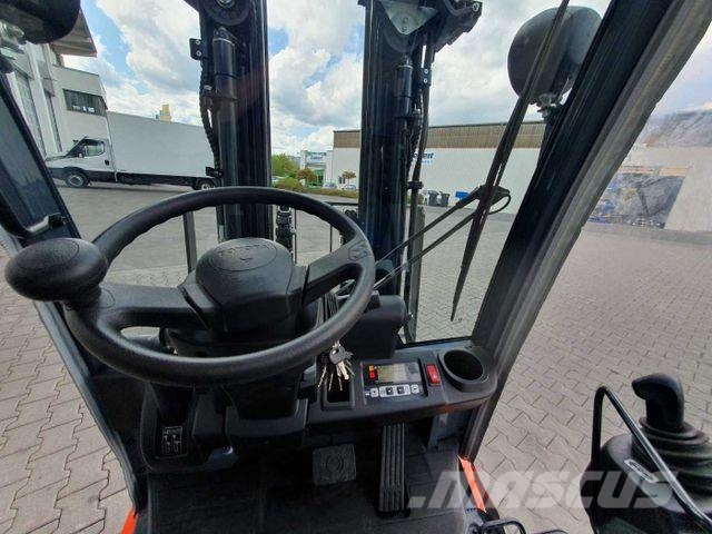 Toyota 8FBET15 / Triplex: 4.30m / nur 393h! / SS Електрически вилични кари-повдигачи