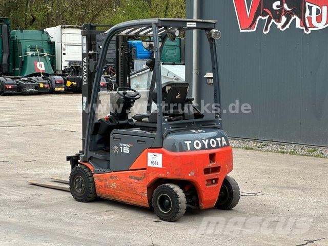 Toyota 8FBMK 16T 48V 전동 지게차