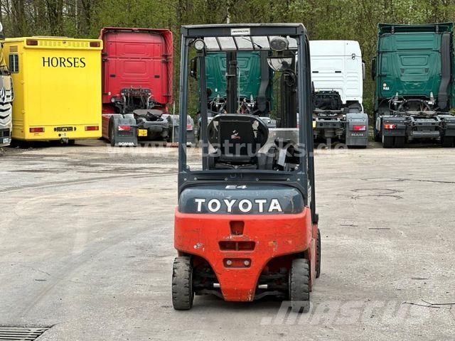 Toyota 8FBMK 16T 48V 전동 지게차