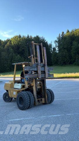 Toyota GELÄNDESTAPLER Terenski viličar