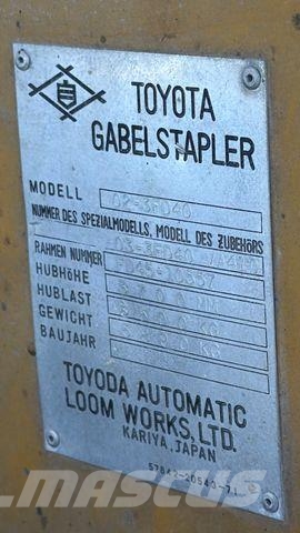 Toyota GELÄNDESTAPLER Elevatore per esterni