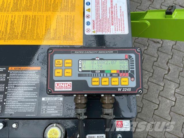 Unic URW295CBE/ Raupenkran / 8,8m / 2,9t Torenkranen