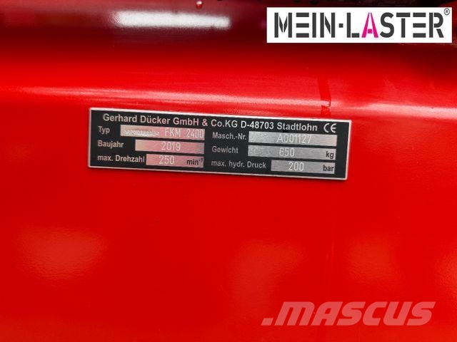 Unimog Dücker FKM 2400 Kehrmaschine mit 2´x Wassertank Otros tipos de vehículo de asistencia