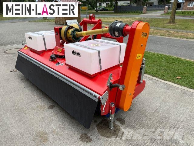 Unimog Dücker FKM 2400 Kehrmaschine mit 2´x Wassertank Otros tipos de vehículo de asistencia