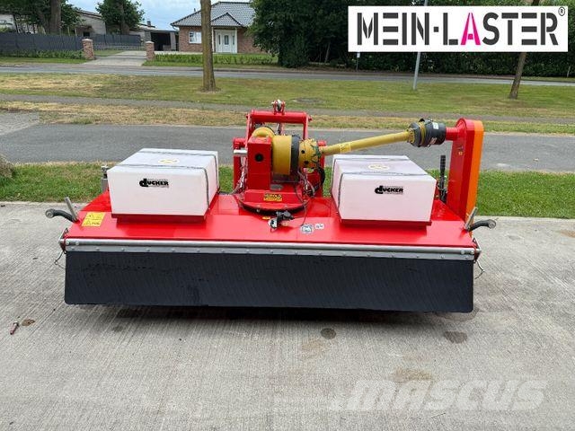 Unimog Dücker FKM 2400 Kehrmaschine mit 2´x Wassertank Otros tipos de vehículo de asistencia