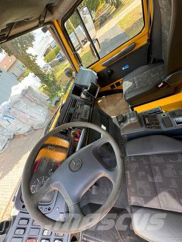 Unimog Modell - U5000 - Tankwagen - 4x4 - 5000 L - 150 Automobilinės cisternos