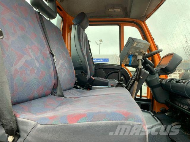 Unimog U 300 Kipper / Kommunal Ausstattung/ Hydraulik Platformas/izkraušana no sāniem