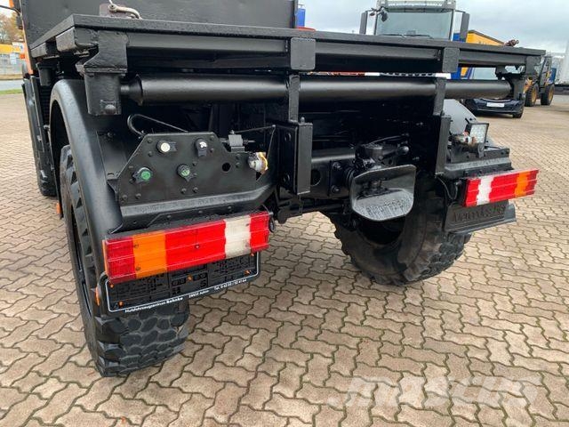 Unimog U 300 Kipper / Kommunal Ausstattung/ Hydraulik Bañeras basculantes usadas