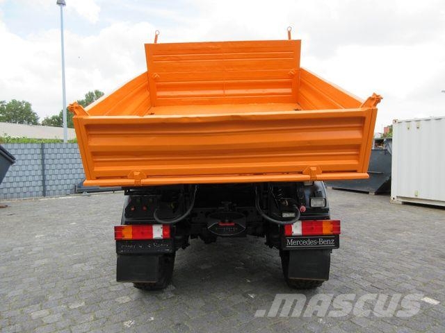 Unimog U 400 three-way tipper / Atlas crane 65.2, air con Bañeras basculantes usadas