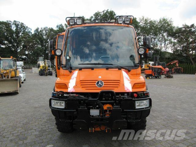 Unimog U 400, three-way tipper (DSK), long wheelbase, air Bañeras basculantes usadas