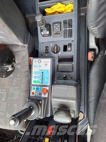 Unimog U400 Platós / Ponyvás teherautók