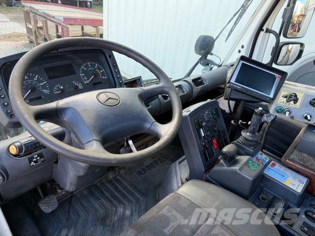 Unimog U400 mit Bitumspritze Breining + Besen 아스팔트 포장장비