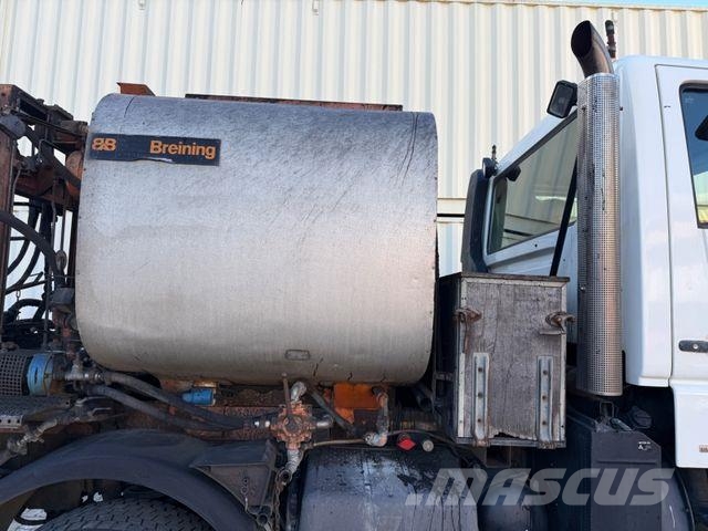 Unimog U400 mit Breining U2000 Bitumenspritze + Besen Egyéb