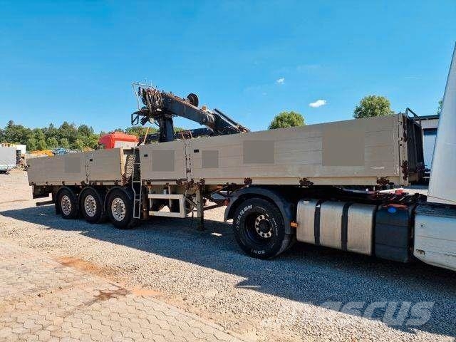 VM Trailers / Tri Axle crane Kran Hiab 095-1 Напівпричепи-платформи/бічне розвантаження