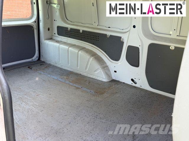 Volkswagen Caddy 1.9 TDi MAXI Klima AHK nur 55.486 km Lieferwagen