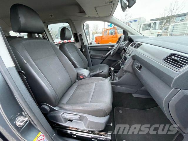 Volkswagen Caddy Maxi Trendline/ 7 Sitze/ AC/ AHK/ Hecktür Carros