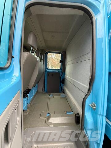 Volkswagen CRAFTER - 133 TKm - DoKa - Fassi Micro 20 Camiones grúa