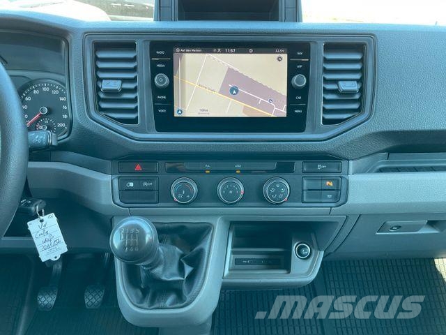 Volkswagen Crafter 35 Maxi KA/ FWD/ AC/ PDC/ Navi/ AHK 3.0t Furgonetas cerradas