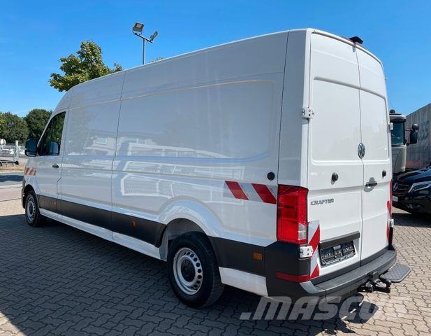 Volkswagen Crafter 35 Maxi KA/ FWD/ AC/ PDC/ Navi/ AHK 3.0t Furgonetas cerradas