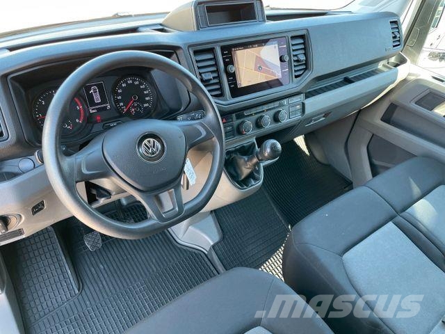 Volkswagen Crafter 35 Maxi KA/ FWD/ AC/ PDC/ Navi/ AHK 3.0t Furgonetas cerradas